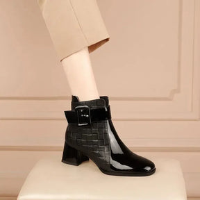 bota feminina, botas femininas, bota cano curto, bota chelsea, bota feminina cano curto, bota preta, arezzo botas, bota chelsea feminina, bota cano curto feminina, bota arezzo, bota preta feminina, bota cano medio, bota couro feminina, bota cano curto salto grosso, bota marrom feminina, bota cano curto salto grosso, bota salto grosso, bota preta salto grosso, bota feminina cano curto salto grosso, bota salto quadrado, bota preta salto quadrado, bota salto quadrado cano curto