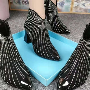 bota com strass, bota strass, coturno com strass, bota preta com strass, bota cano curto com strass, bota feminina strass, bota feminina com strass, bota feminina, botas femininas, bota cano curto, bota, bota feminina cano curto, bota preta, arezzo botas, bota cano curto feminina, bota preta feminina, bota cano curto salto grosso, bota salto grosso, bota preta salto grosso, bota feminina cano curto salto grosso, bota salto quadrado, bota preta salto quadrado, bota salto quadrado cano curto