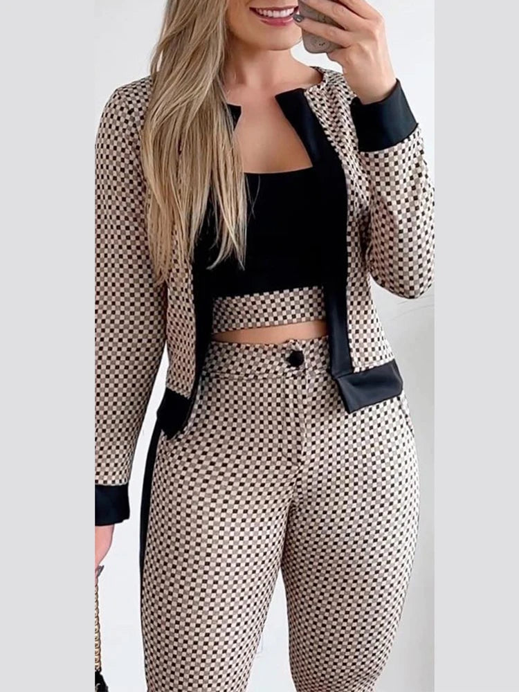 conjunto 3 peças, conjunto 3 peças feminino, conjunto feminino três peças, conjunto três peças feminino, conjunto de calça e blazer feminino, conjunto blazer e calca, conjunto de cropped e calça, conjunto calca e blazer, conjunto calça e cropped, conjunto feminino calça e blusa, conjunto blazer e calça feminino, conjunto calça e blusa, conjunto de calça e blusa do mesmo tecido